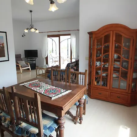فيلة Sara - Sea View With Private Pool In
